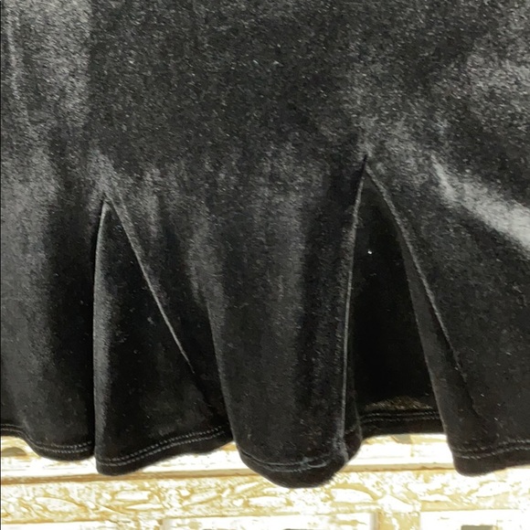 Notations Two-Piece Metallic Print Top/Skirt Set - Picture 6 of 8